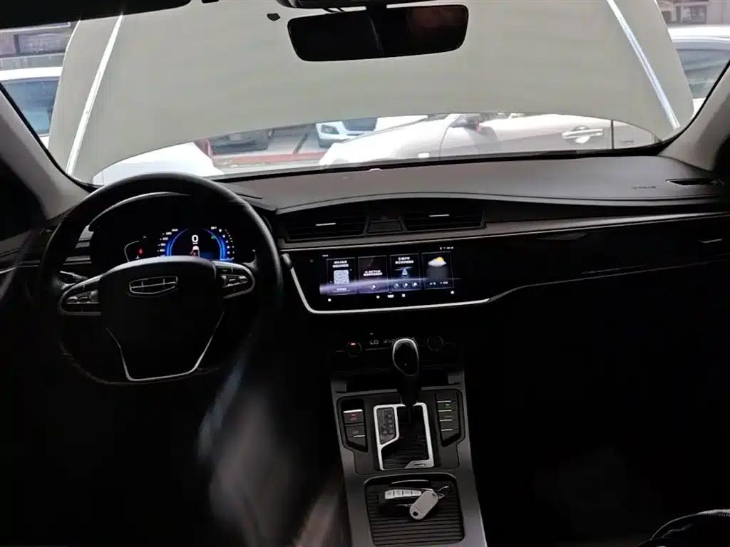 Geely Emgrand GL 2020 1.4T CVT Luxury Edition — миниатюра 10
