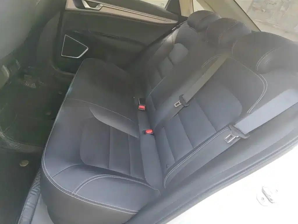 Geely Emgrand GL 2019 1.8L Manual Elite Smart Edition — миниатюра 15