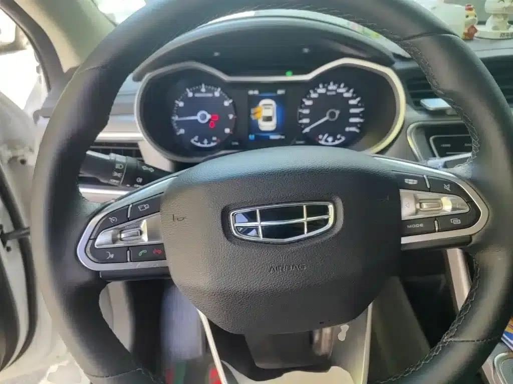 Geely Emgrand GL 2019 1.8L Manual Elite Smart Edition — миниатюра 3