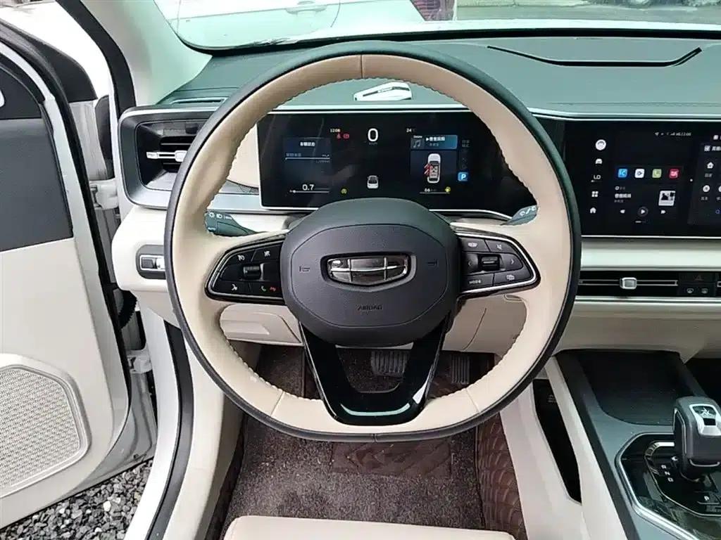 Geely ICON 2023 1.5TD Chocolate Edition — миниатюра 11