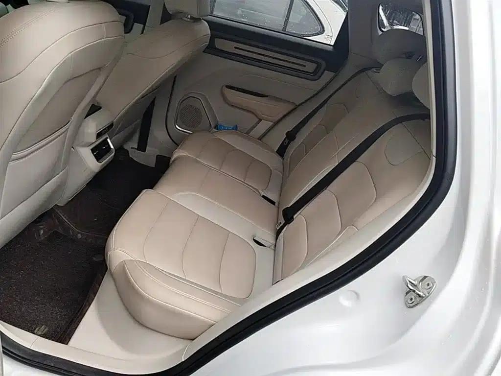 Geely ICON 2023 1.5TD Chocolate Edition — миниатюра 17