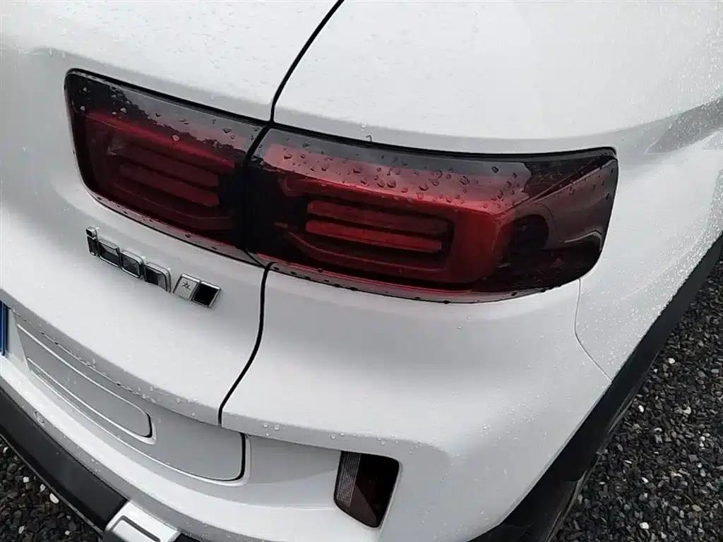 Geely ICON 2023 1.5TD Chocolate Edition — миниатюра 8