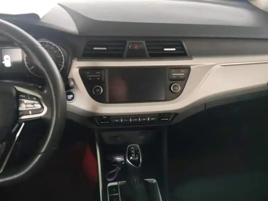 Geely Vision X3 2020 1.5L CVT Elite — миниатюра 13