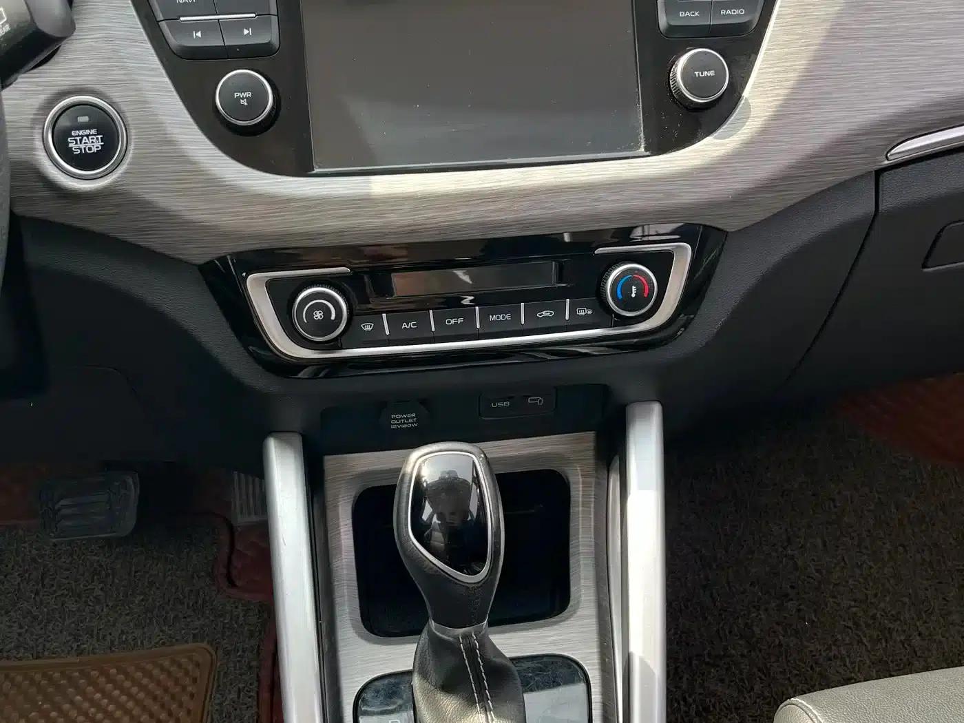 Geely Vision X3 2017 1.5L Automatic Elite — миниатюра 17