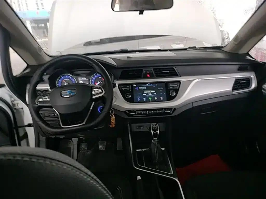 Geely Vision X3 2019 Upgraded Version 1.5L Manual Premium — миниатюра 10
