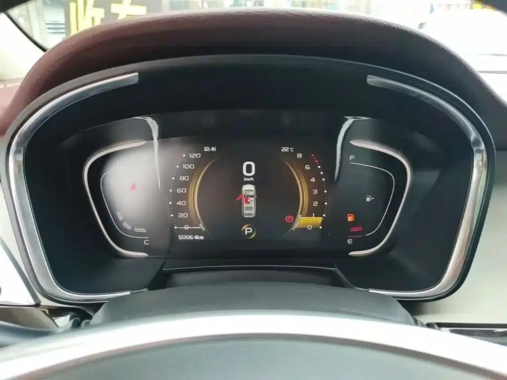 Geely Jiaji 2022 1.8TD DCT Platinum Comfort Edition — миниатюра 12