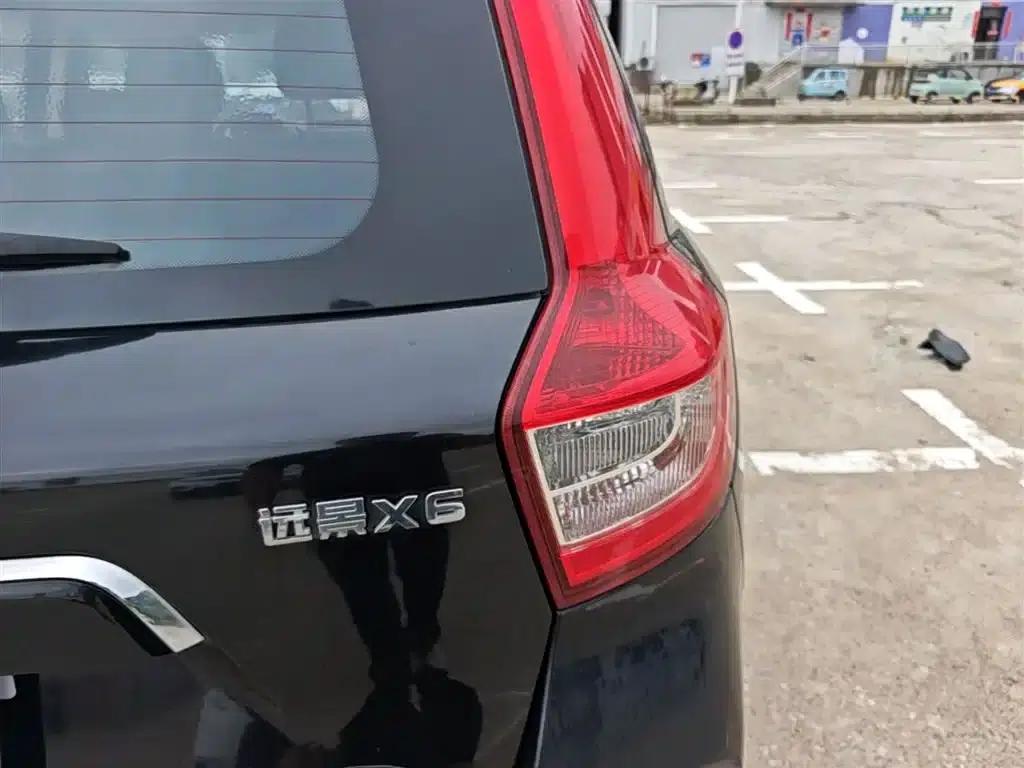 Geely Vision X6 2016 1.8L Manual Premium Edition — миниатюра 8