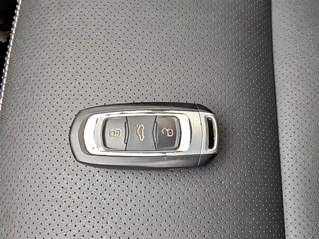 Geely Vision X6 2016 1.8L Manual Premium Edition — миниатюра 9