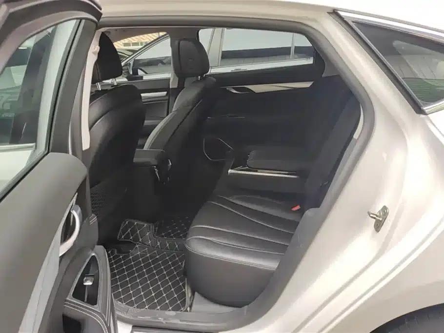 Geely Borui 2018 1.5T MHEV Premium Edition — миниатюра 11