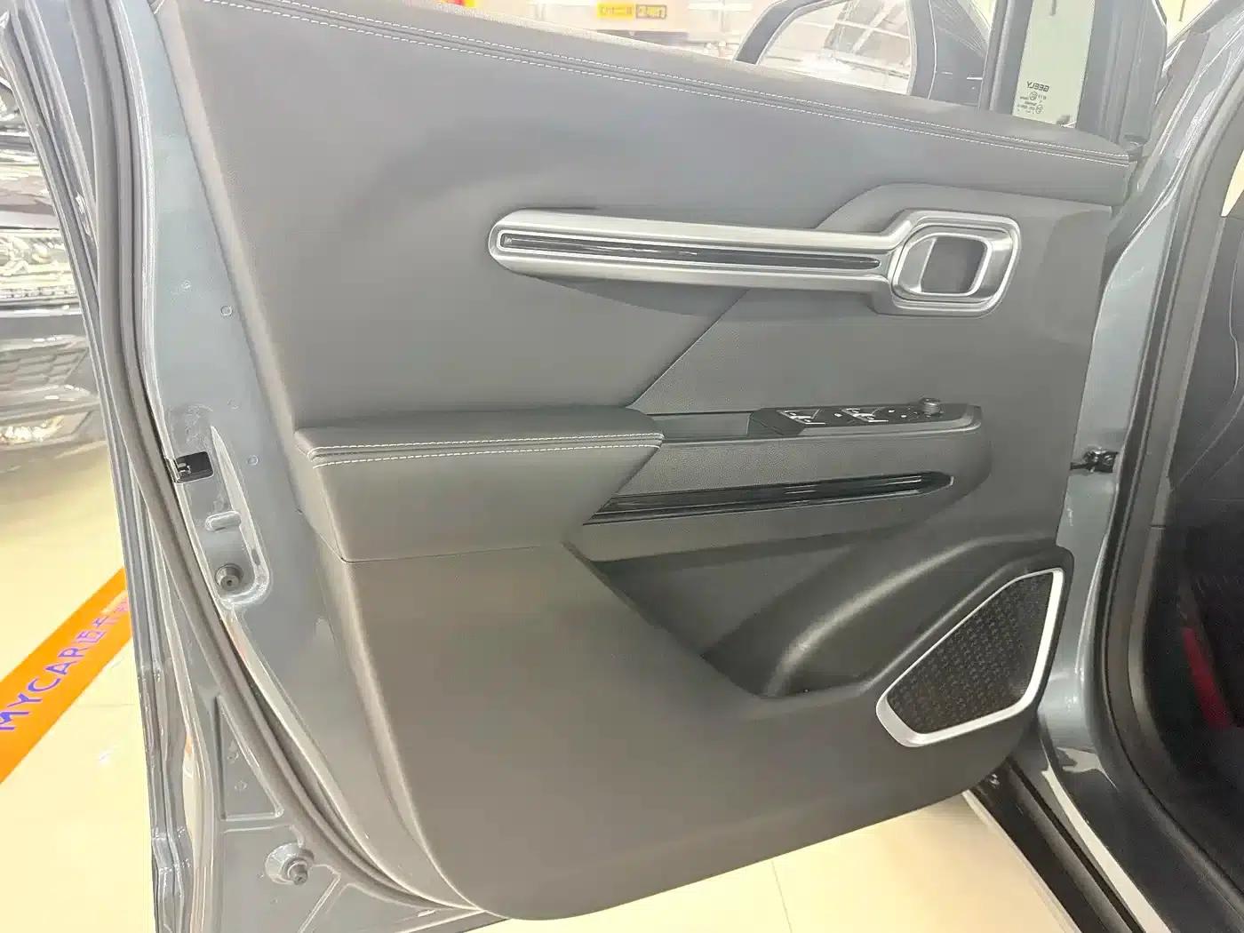 Geely Haoyue 2020 1.8TD DCT Luxury 7-seater — миниатюра 7
