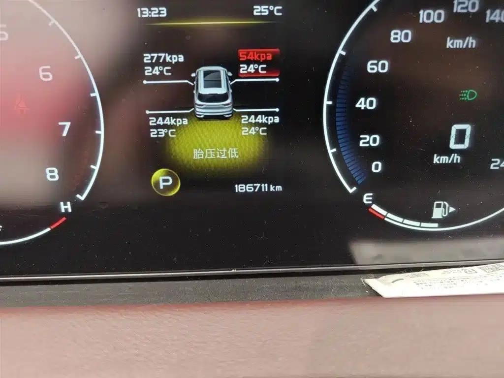 Geely Haoyue 2022 1.8TD DCT Luxury 7-seater — миниатюра 5