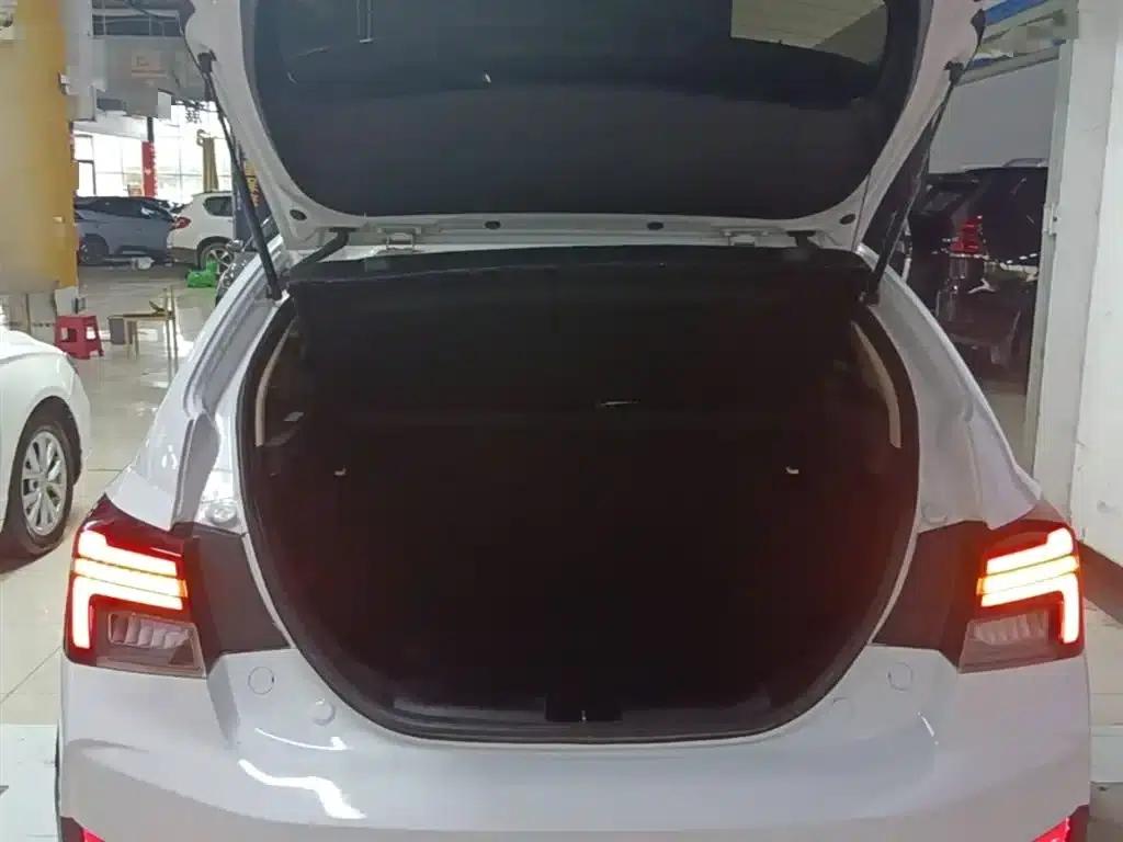 Geely Vision S1 2018 1.5L Manual Premium Edition — миниатюра 19