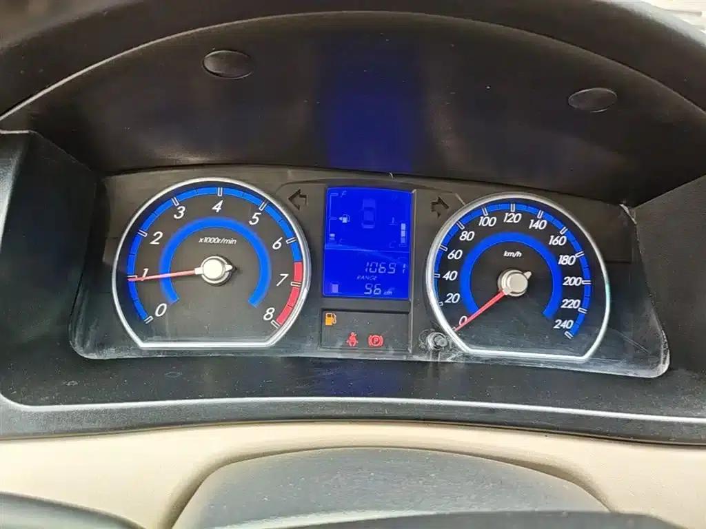 2014 Ocean View 1.5L Manual Elite — миниатюра 12