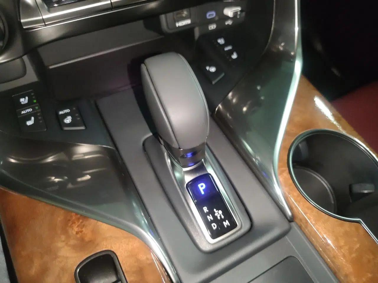 Lexus LX 2025 700h Lingjie Edition — миниатюра 15