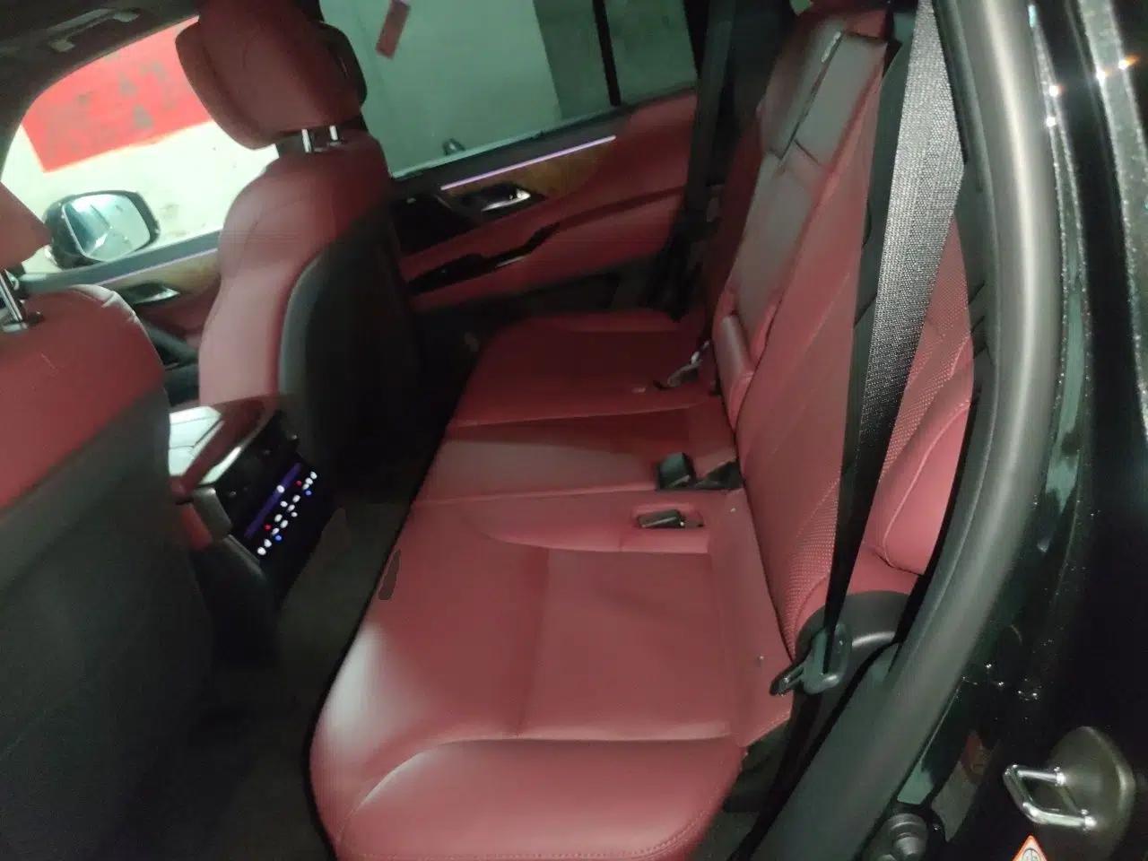 Lexus LX 2025 700h Lingjie Edition — миниатюра 18