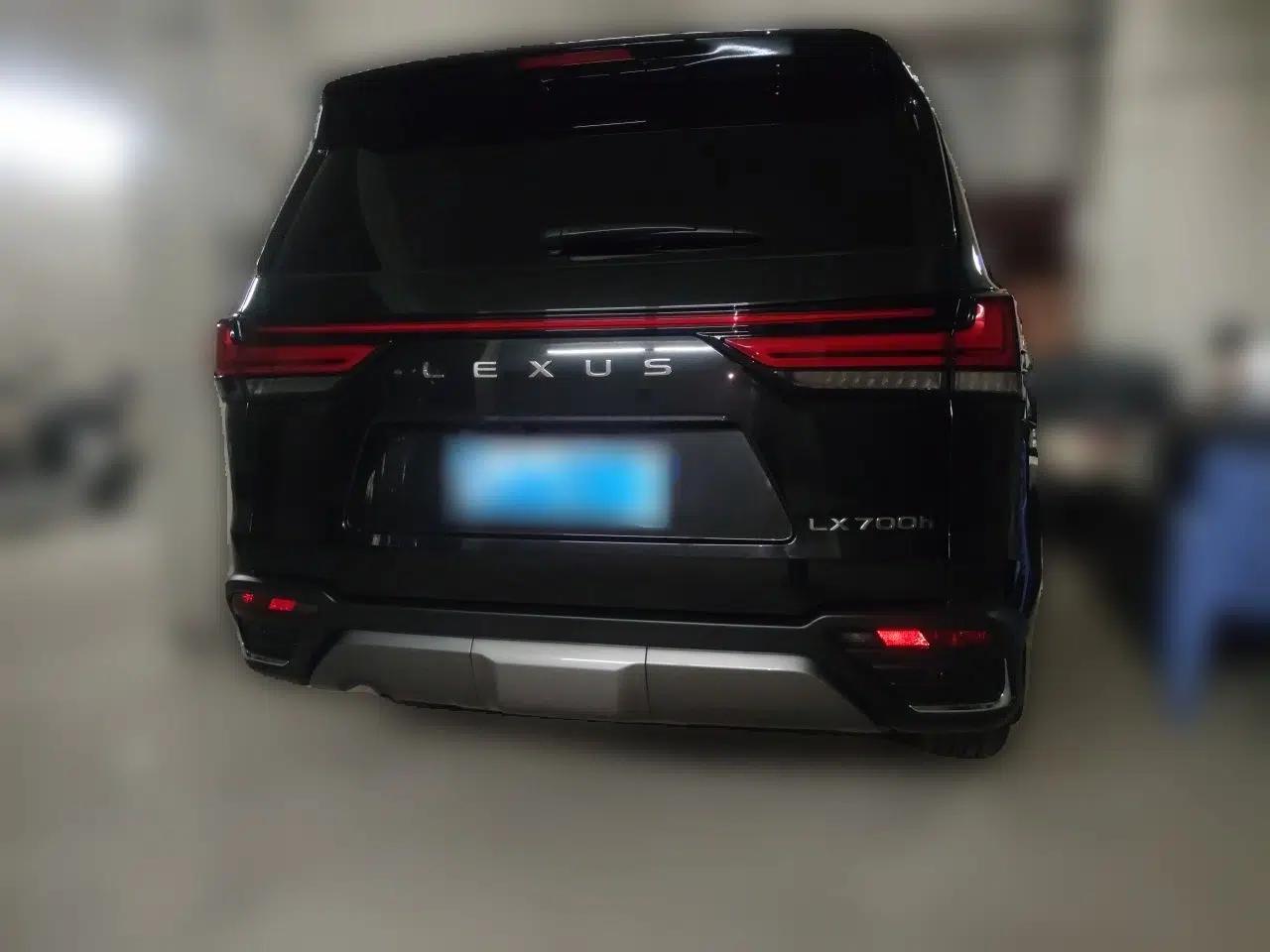 Lexus LX 2025 700h Lingjie Edition — миниатюра 5