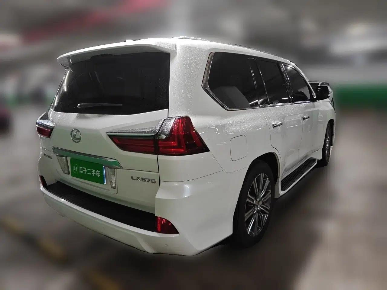 Lexus LX 2016 570 Prestige Luxury Edition — миниатюра 6