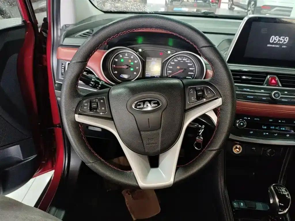 Refine S3 2017 1.5L Manual Deluxe Smart Edition — миниатюра 11