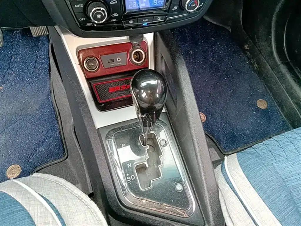 Refine S3 2016 1.5L CVT Luxury Intelligent Model — миниатюра 14