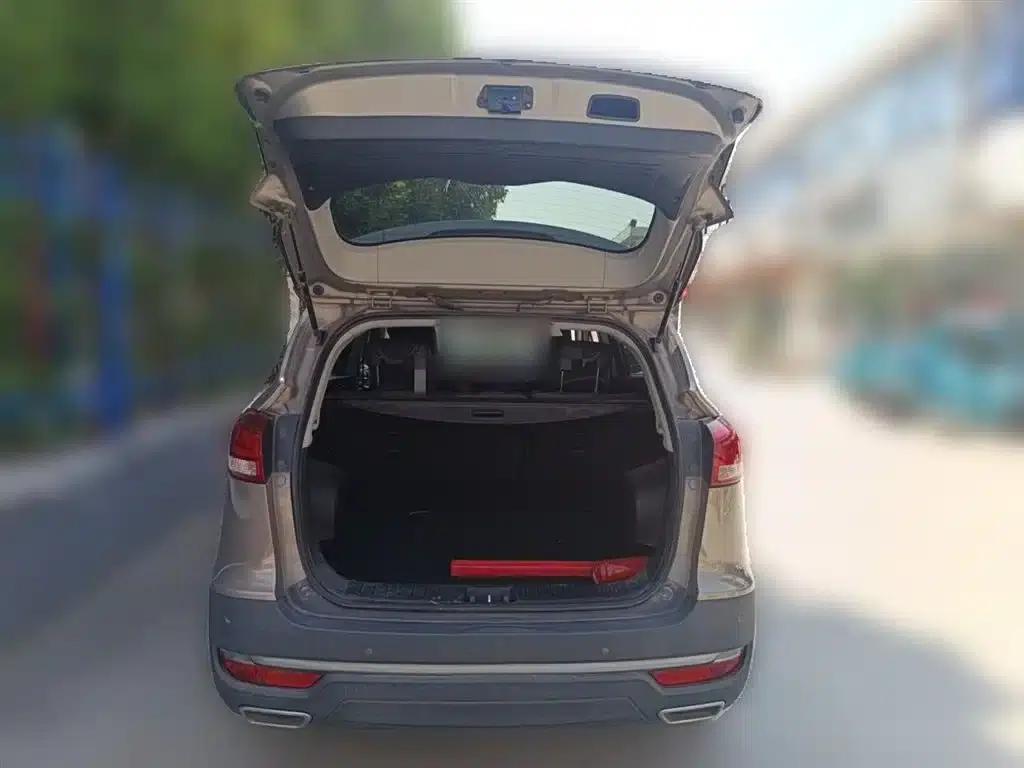 Refine S3 2017 1.5L Manual Deluxe Smart Edition — миниатюра 10