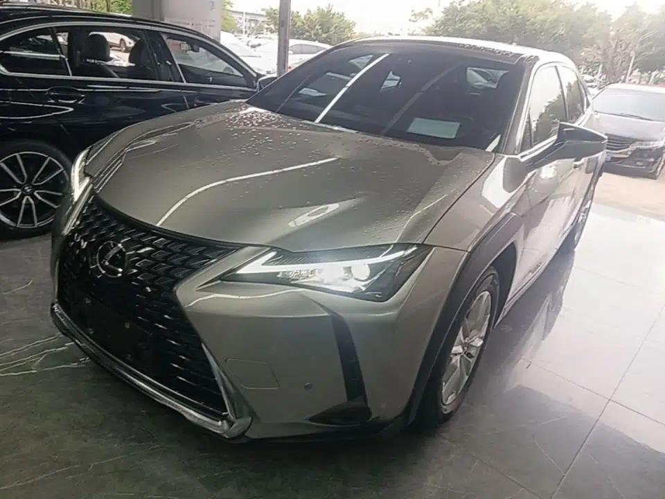 Lexus UX 2020 200 Special Edition — миниатюра 1