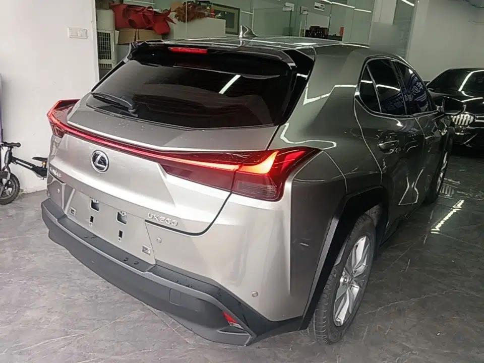 Lexus UX 2020 200 Special Edition — миниатюра 4