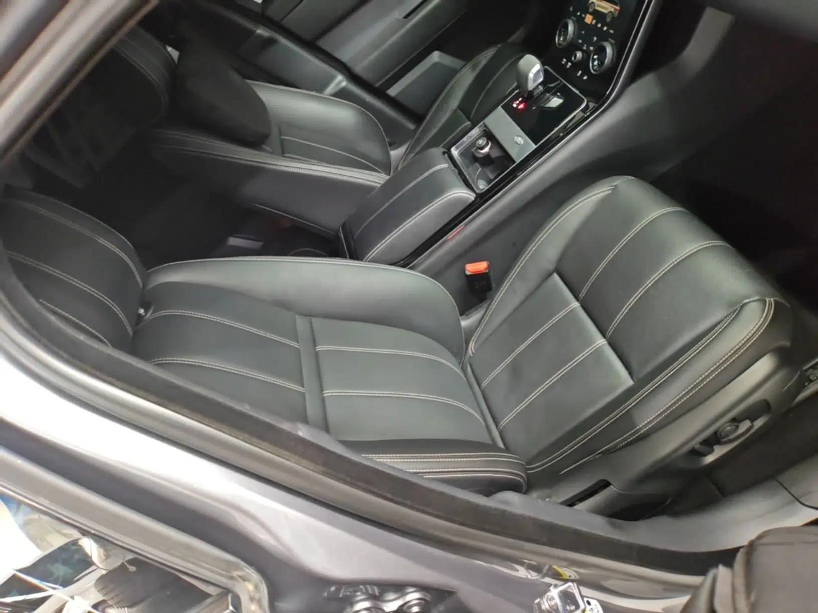 Land Rover Range Velar 2021 P250 Sparkling Black Limited Edition — миниатюра 23