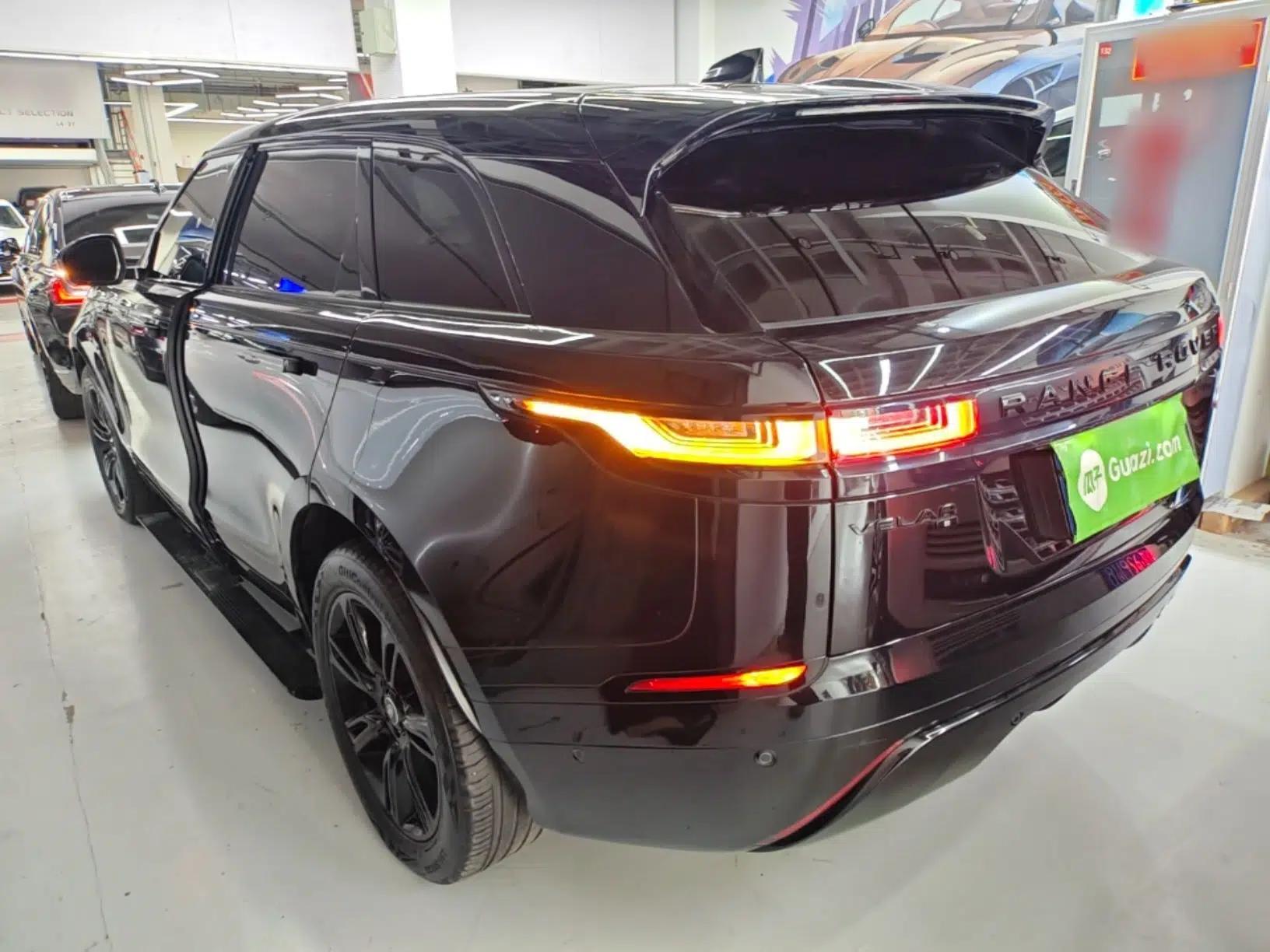 Land Rover Range Velar 2021 P250 Sparkling Black Limited Edition — миниатюра 4