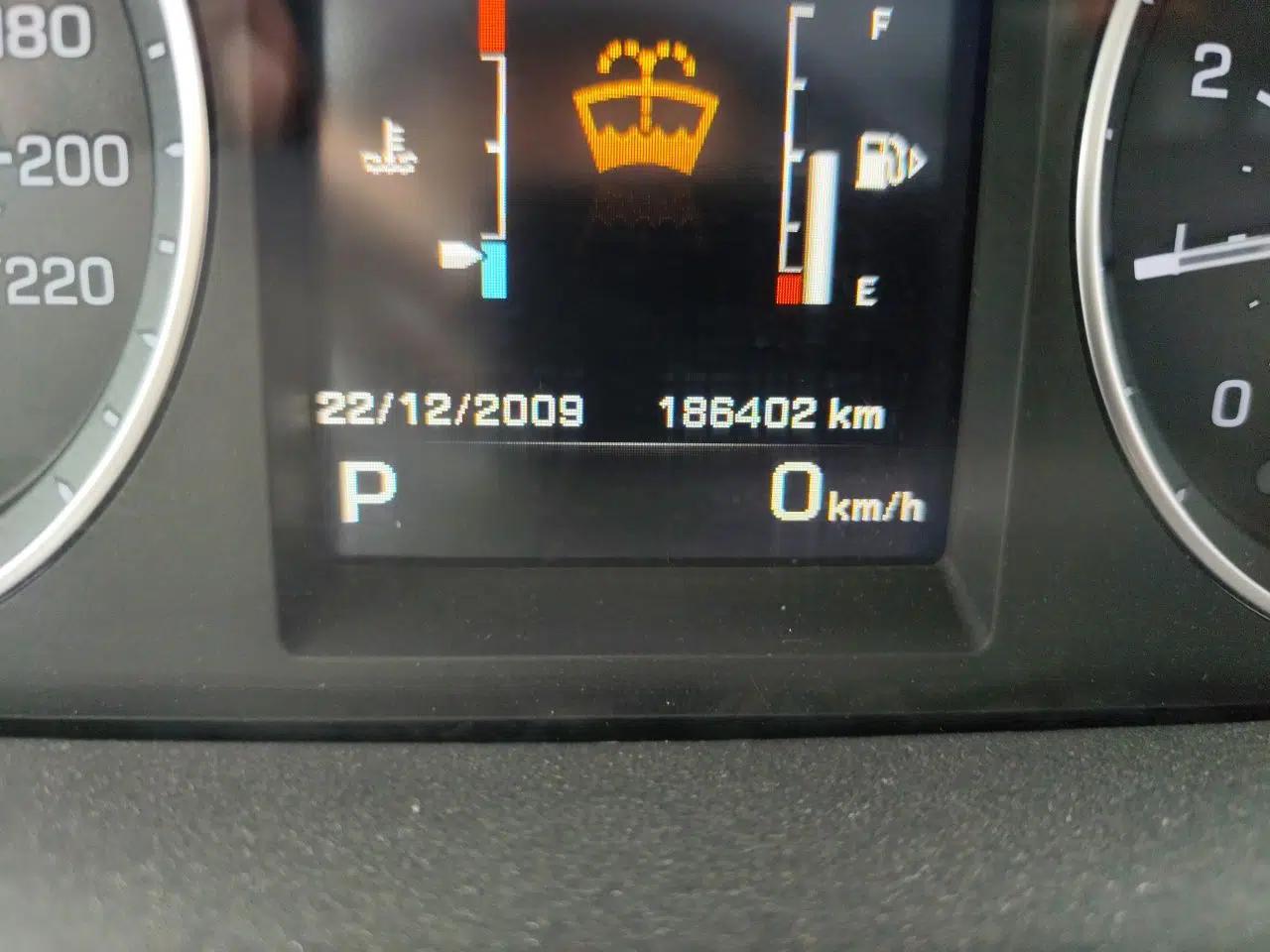 Land Rover Freelander 2 2013 2.0T Si4 SE Gasoline Edition — миниатюра 13