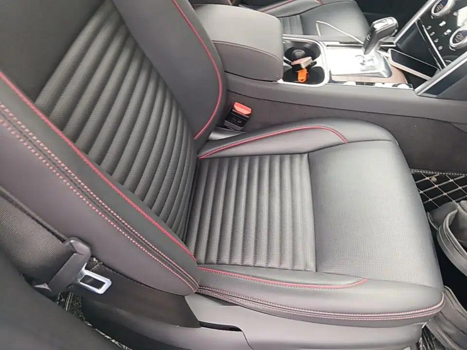 Land Rover Discovery Sport New Energy 2021 P300e Performance Tech Edition — миниатюра 23
