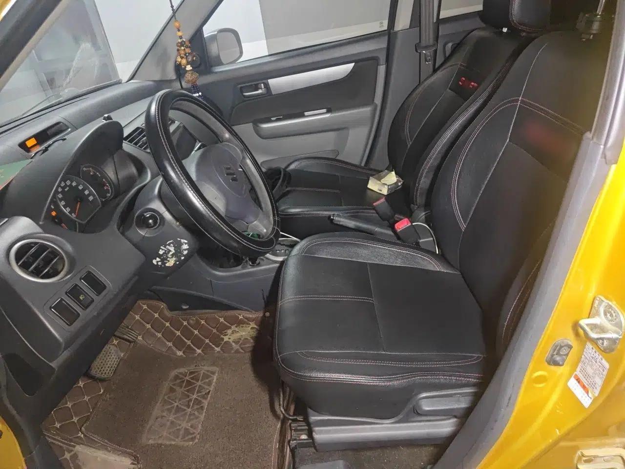 Suzuki Swift 2015 1.5L Automatic Limited Edition — миниатюра 16