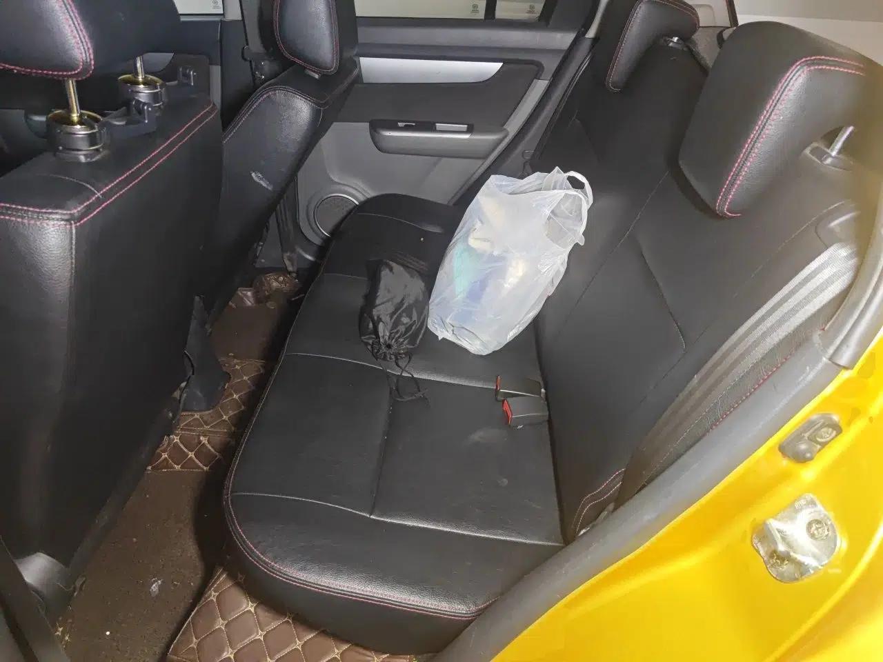 Suzuki Swift 2015 1.5L Automatic Limited Edition — миниатюра 18