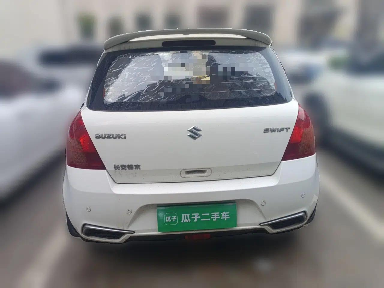 Suzuki Swift 2014 1.3L Manual Standard Edition — миниатюра 5