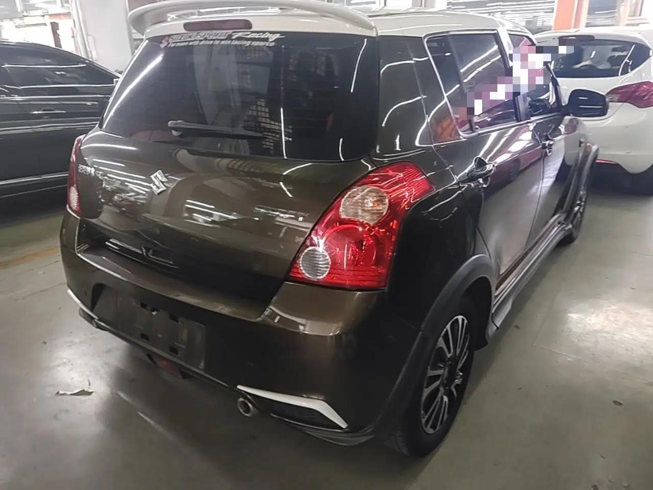 Suzuki Swift 2015 1.5L Automatic Limited Edition — миниатюра 6