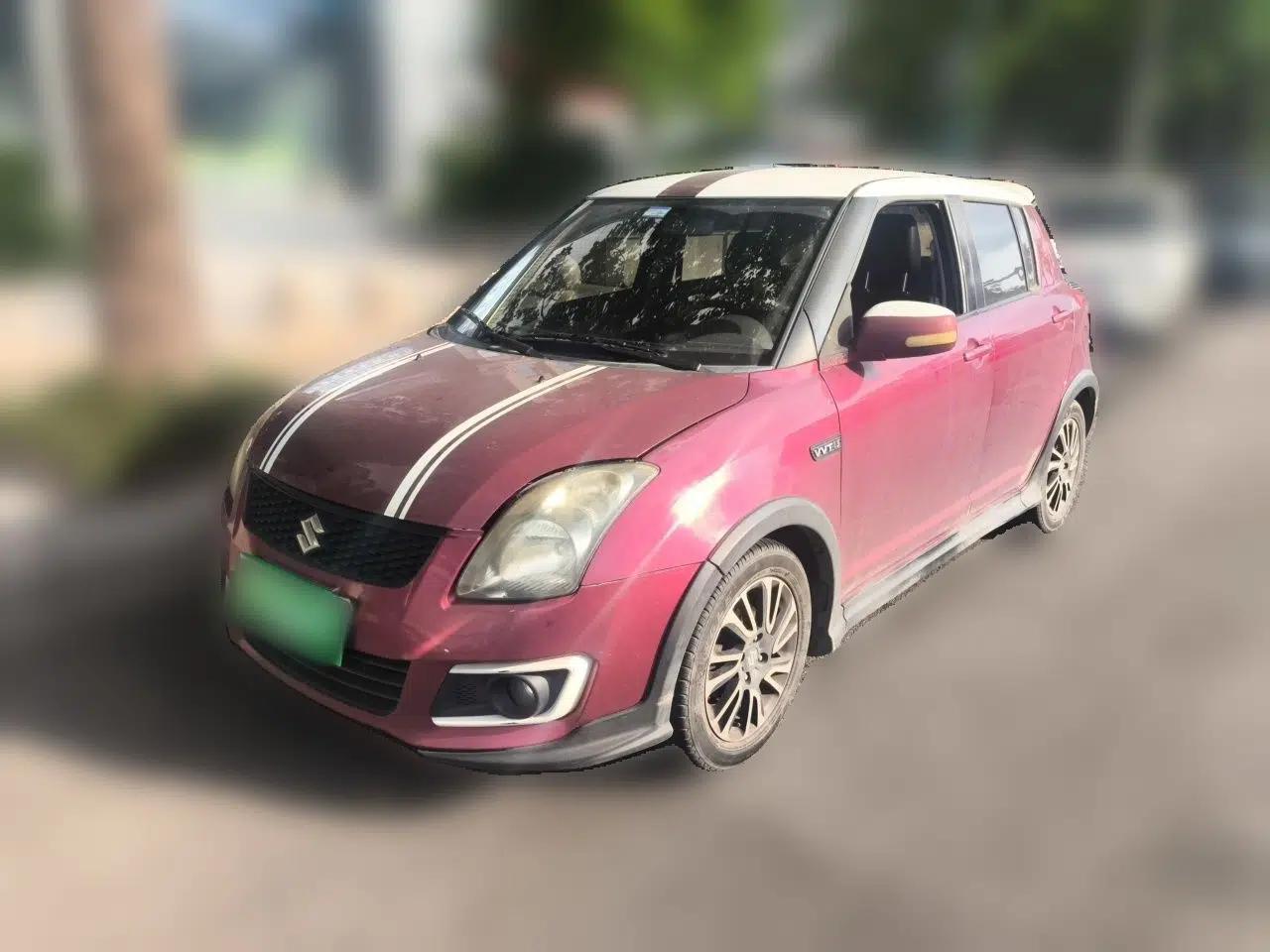 Suzuki Swift 2015 1.5L Automatic Limited Edition — миниатюра 1
