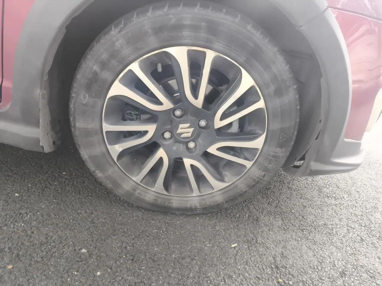Suzuki Swift 2015 1.5L Automatic Limited Edition — миниатюра 8