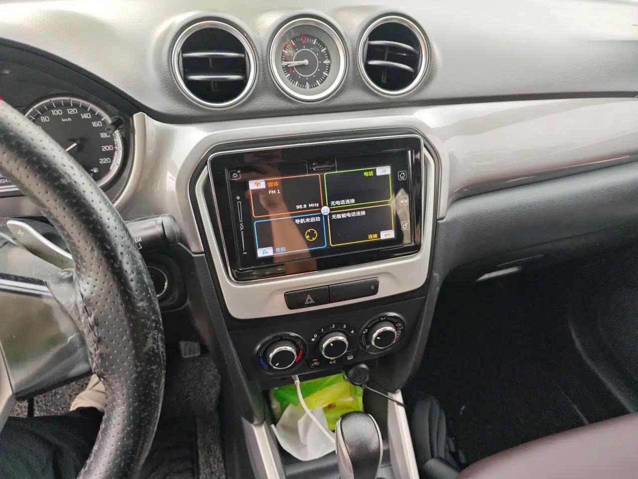 Suzuki Vitara 2016 1.4T Automatic Two-Wheel Drive Elite Model — миниатюра 14
