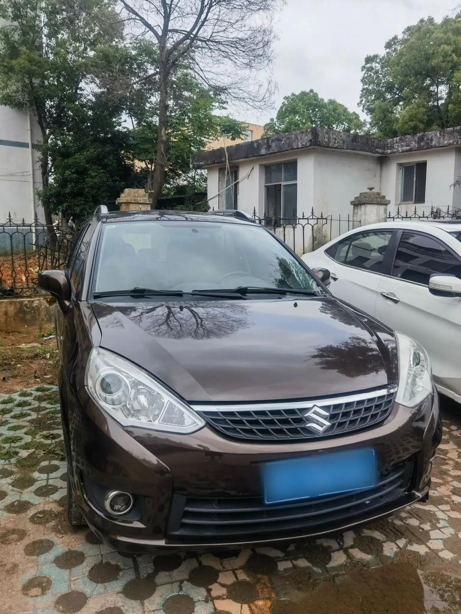 Suzuki Liana A6 2015 Hatchback 1.4L Manual Enjoyment Model — миниатюра 2