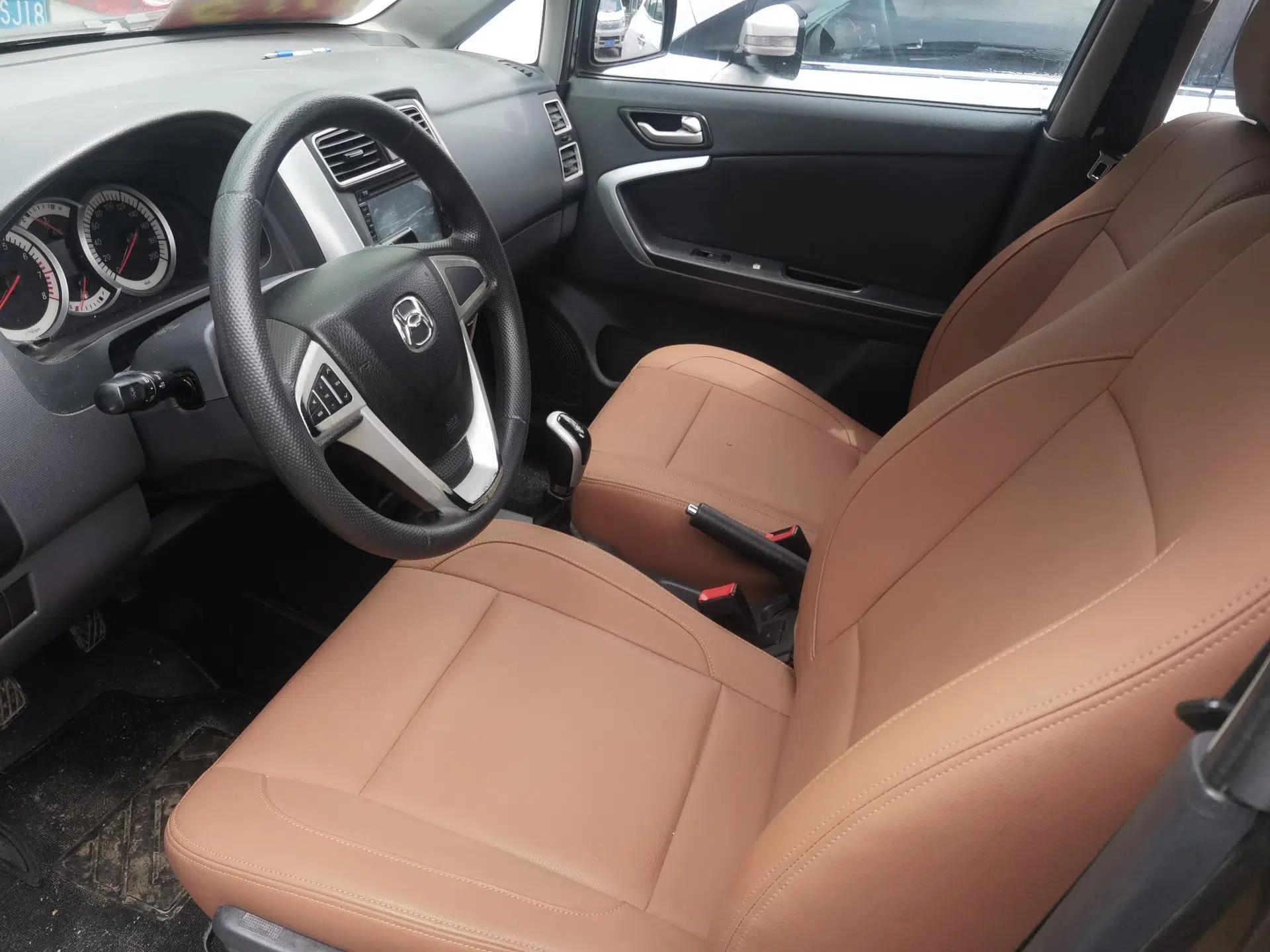 Suzuki Liana A6 2015 Hatchback 1.4L Manual Enjoyment Model — миниатюра 10
