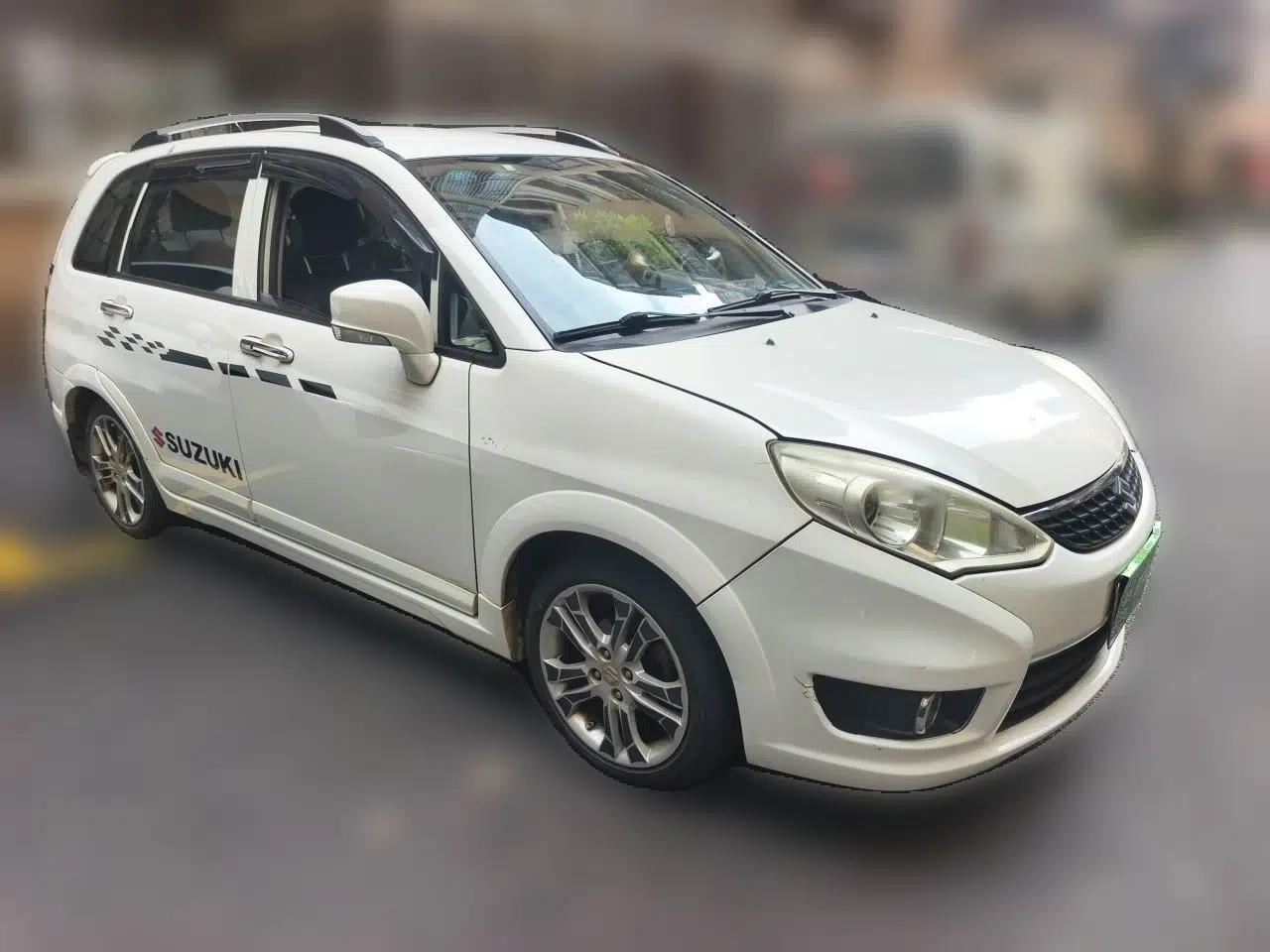 Suzuki Liana A6 2015 Hatchback 1.4L Manual Enjoyment Model — миниатюра 3