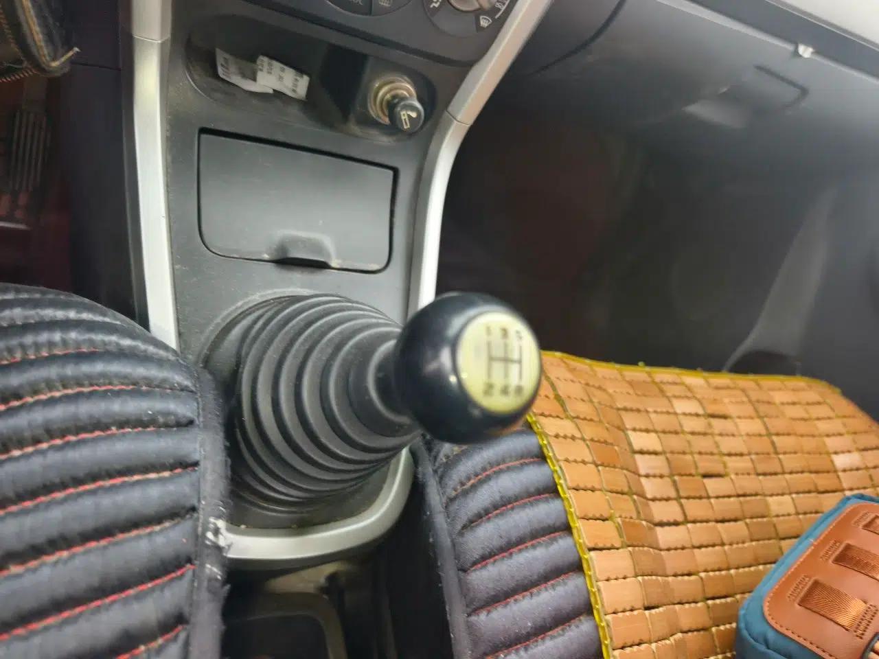 Suzuki Wagon R X5 2013 Cruise Edition 1.4L VVT Standard Model — миниатюра 15