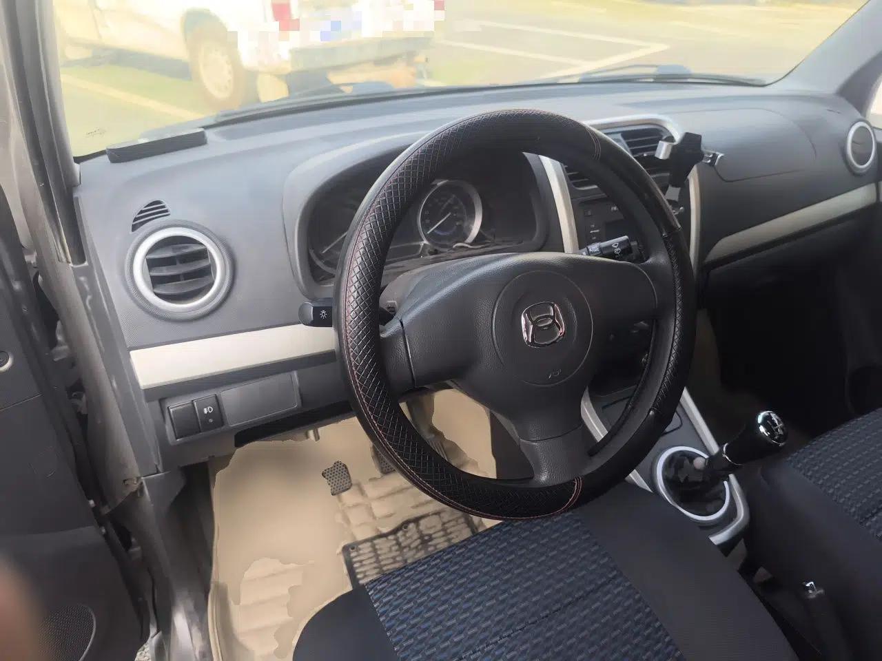 Suzuki Wagon R X5 2016 1.4L Entry Model China V Standard — миниатюра 17