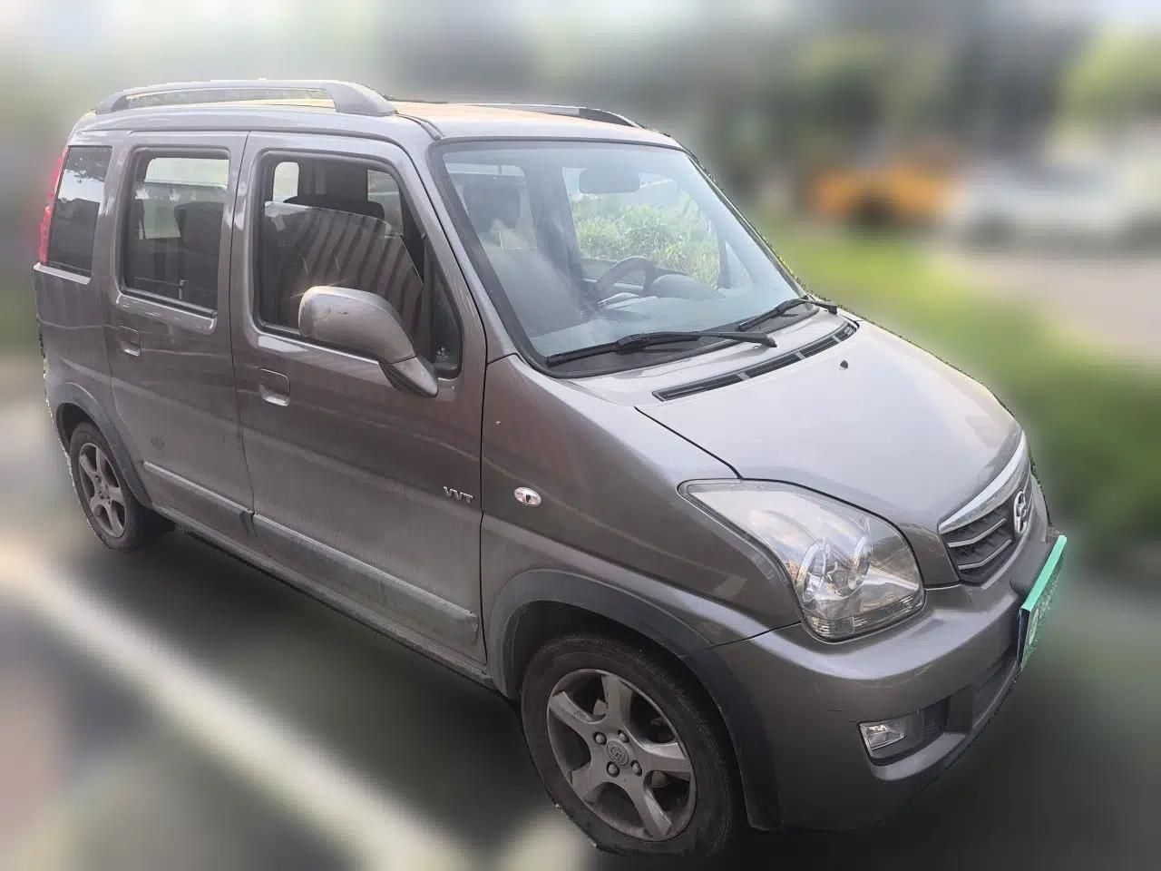 Suzuki Wagon R X5 2016 1.4L Entry Model China V Standard — миниатюра 3