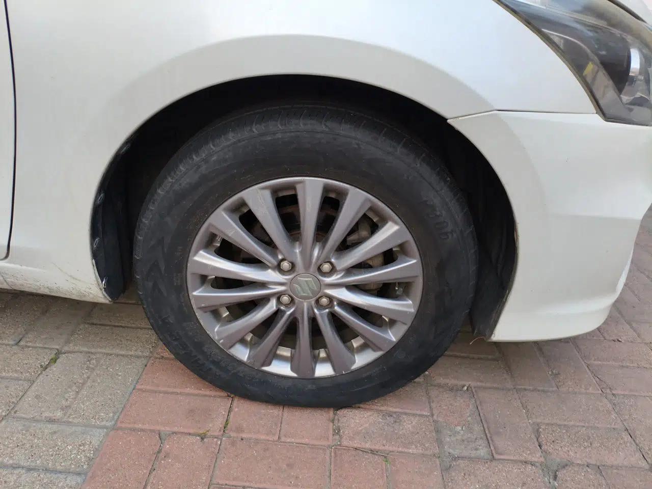 Suzuki Alivio 2015 1.6L Manual Comfort Model — миниатюра 8