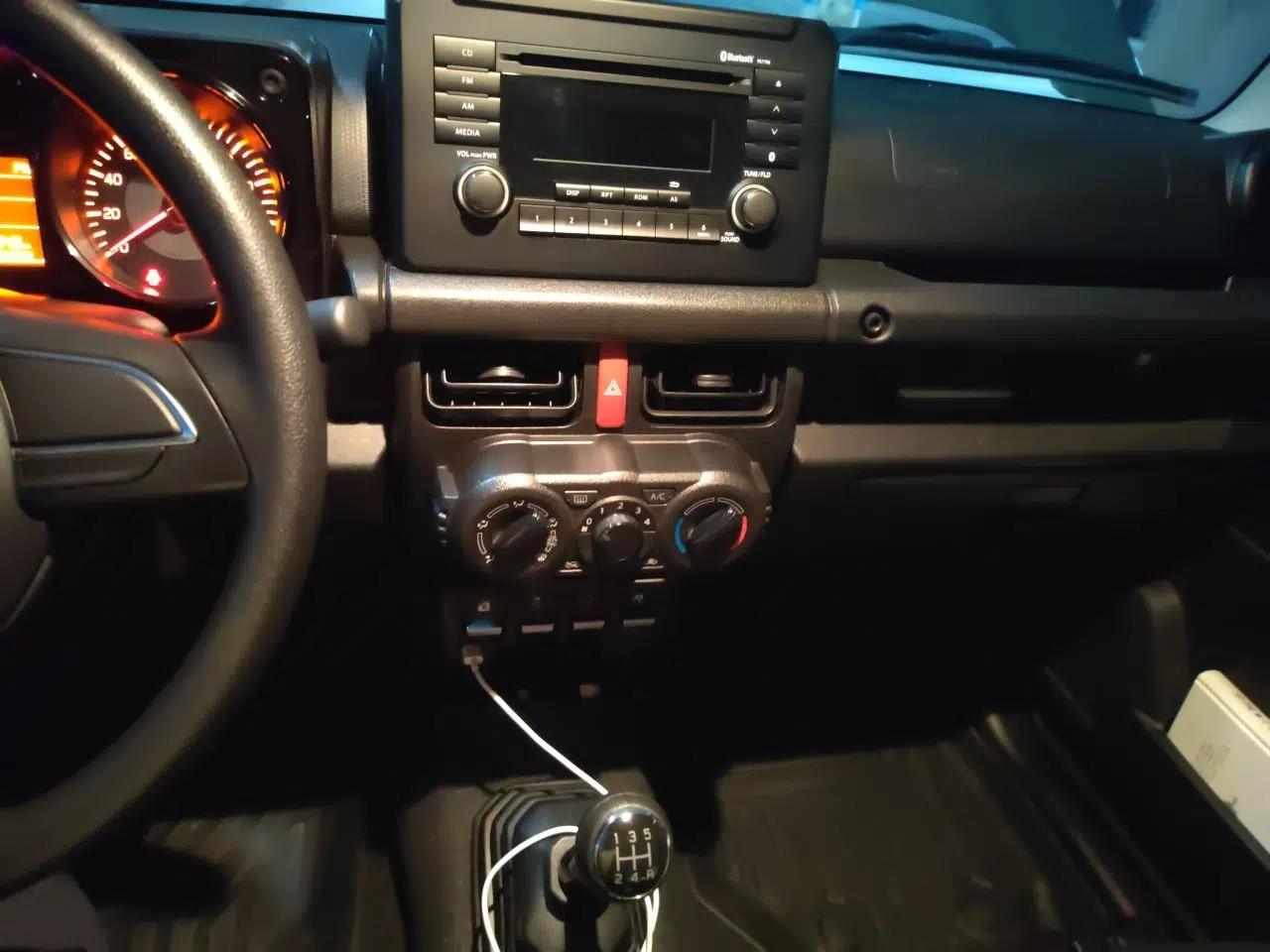 Suzuki Jimny  — миниатюра 14