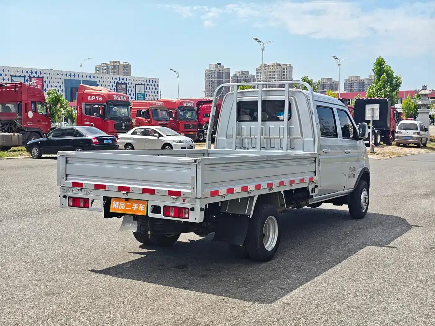 Jinbei T5 2024 T5L 1.6L Comfort Cargo Truck, Double Cab, 2.85m, Dual Rear Wheels, Gross Vehicle Weight 2680kg — миниатюра 7