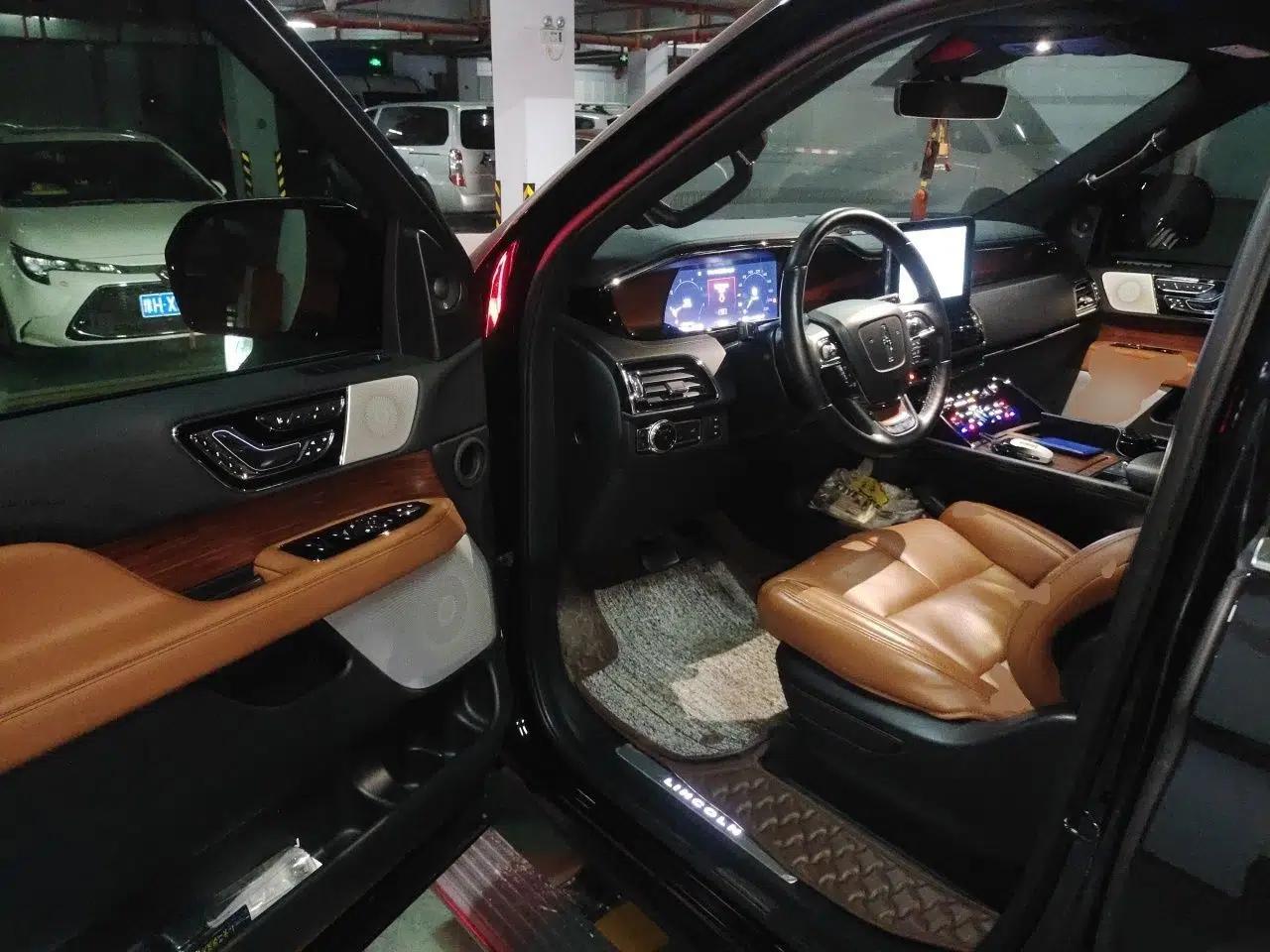 Lincoln Navigator 2020 3.5T Prestige Edition — миниатюра 17