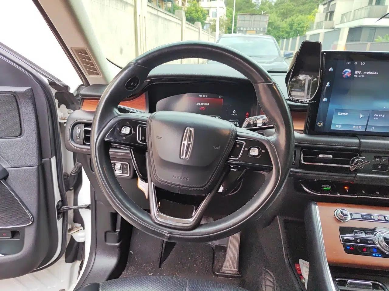 Lincoln Aviator 2020 3.0T V6 Four-Wheel Drive Premium Edition — миниатюра 11