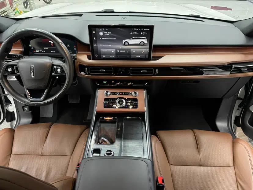 Lincoln Aviator 2021 3.0T V6 All-Wheel-Drive Executive Edition — миниатюра 20