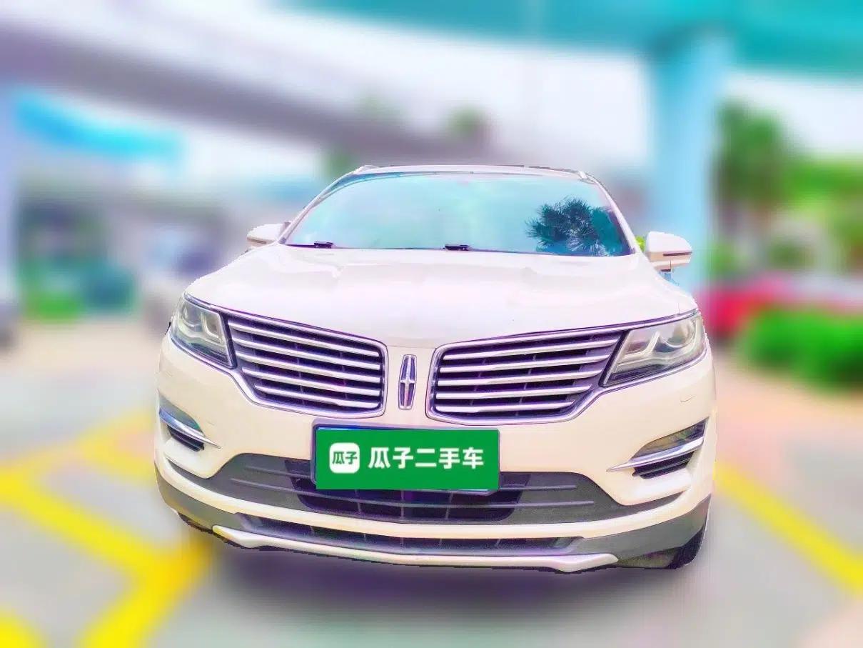 Lincoln MKC 2014 2.0T Two-Wheel Drive Deluxe Edition — миниатюра 2